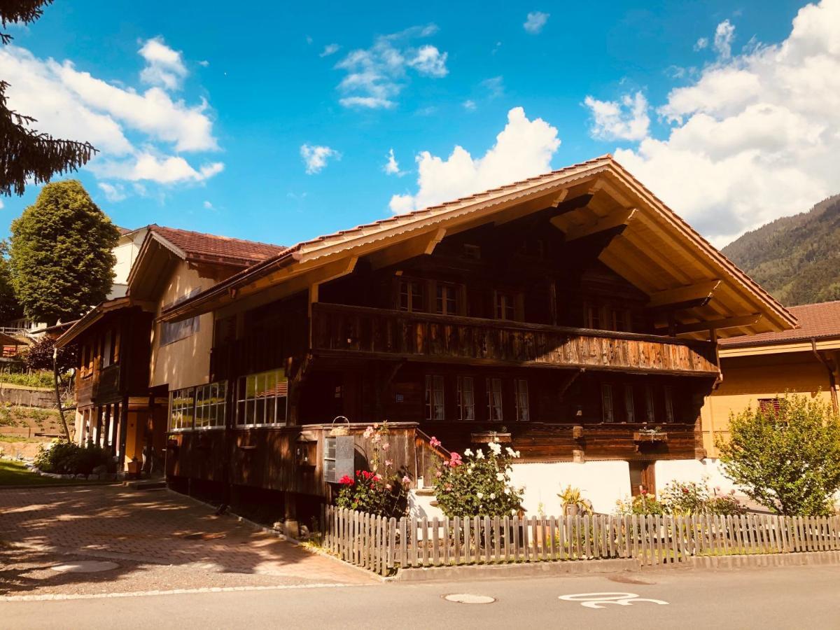 Gemuetliches Zuhause Mit Ausblick Daire Wilderswil Dış mekan fotoğraf